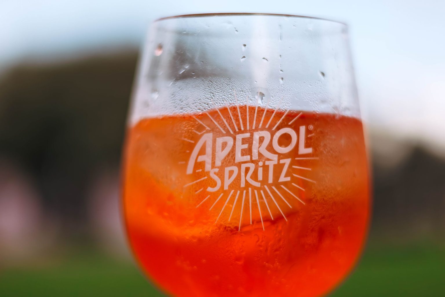 APEROL BRINGS THE ORANGE WAVE TO LOLLAPALOOZA, EXPANDING ITS FESTIVAL FOOTPRINT WITH SIGNATURE 'APEROL DAY CLUB'
